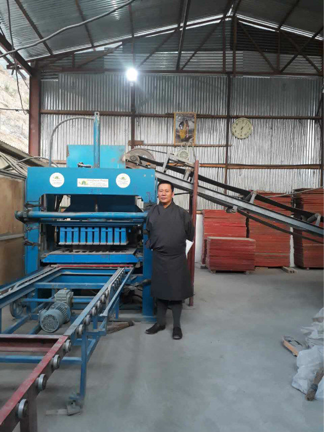 ZCJK Bhutan agent contact to check machine (4)